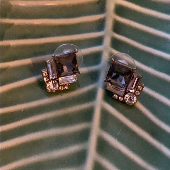 Designer J. Crew Gold-Tone Clear Crystal Cut Stone Classic Stud Earrings - Picture 2 of 2